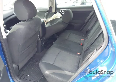 2013 Nissan Sentra Sr z USA, uszkodzony, nr VIN 3N1AB7AP2DL623490